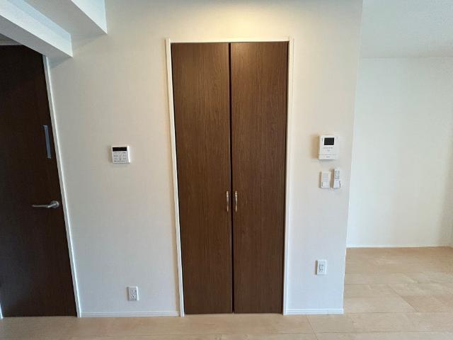 ディモーラ103号室 収納