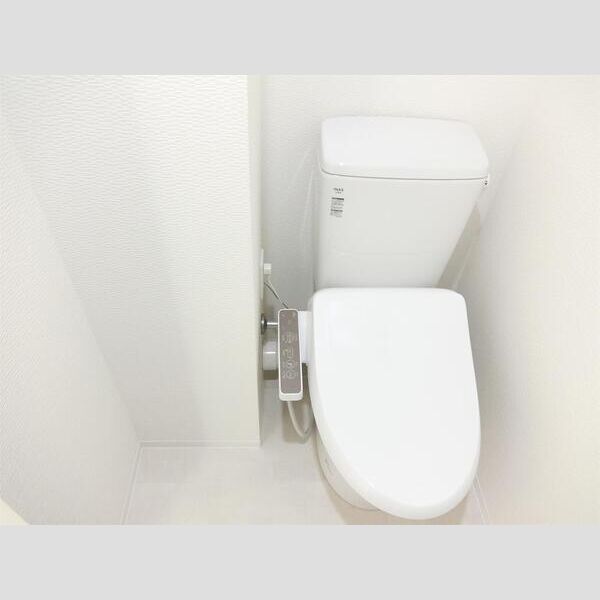 S-RESIDENCE妙蓮寺402号室 トイレ