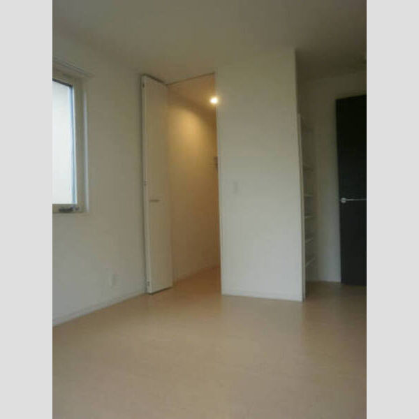 メゾンドゥベルデュール 洋室・ウォークインクローゼット