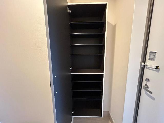 Ａｚａｌｉａ（アザリア） 下駄箱