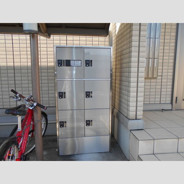 ウエストエーデル306号室 宅配ボックス