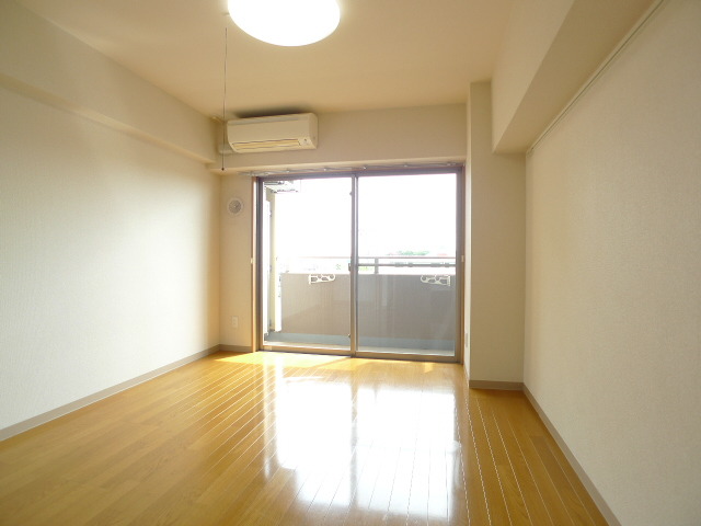 グランヴィラ西船橋0606号室 リビング