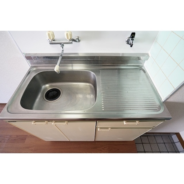 エレガンス綾瀬６0602号室 キッチン