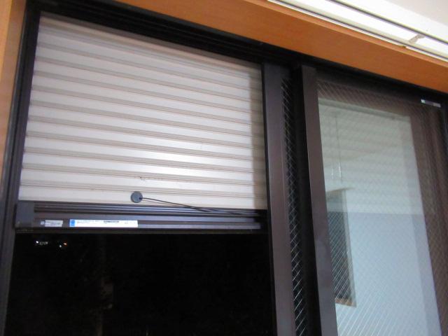 Granchesta1番館105号室 窓シャッター