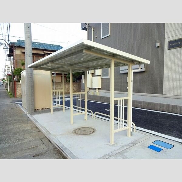 グレイズシアⅡ 駐輪場