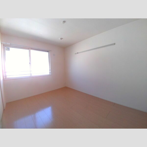 スターエイト202号室 洋室