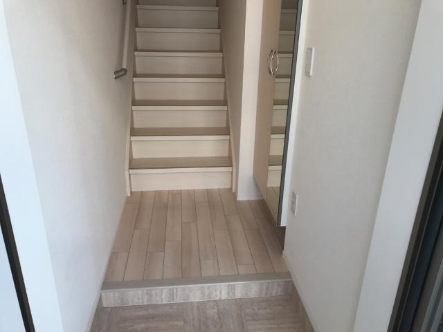 サン・ウイングＣ 玄関