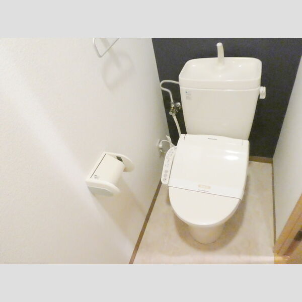 ロイヤルハイツFUJI トイレ