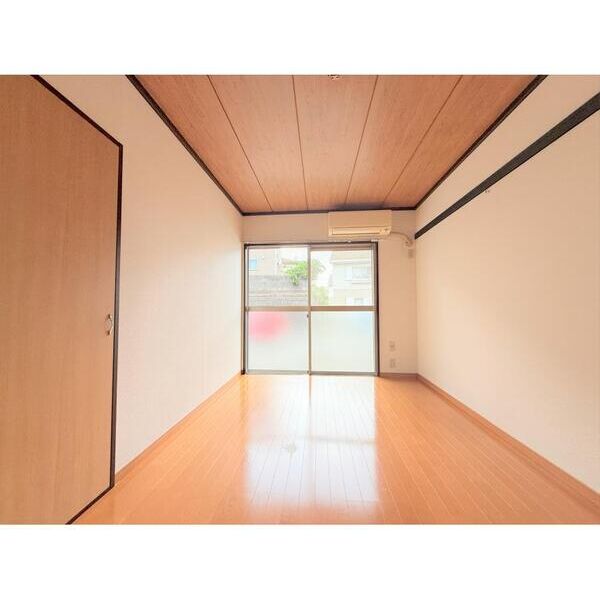 グレープズヒルD101号室 リビング