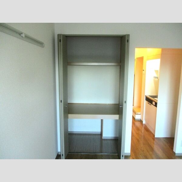 オプス・なのはな202号室 収納