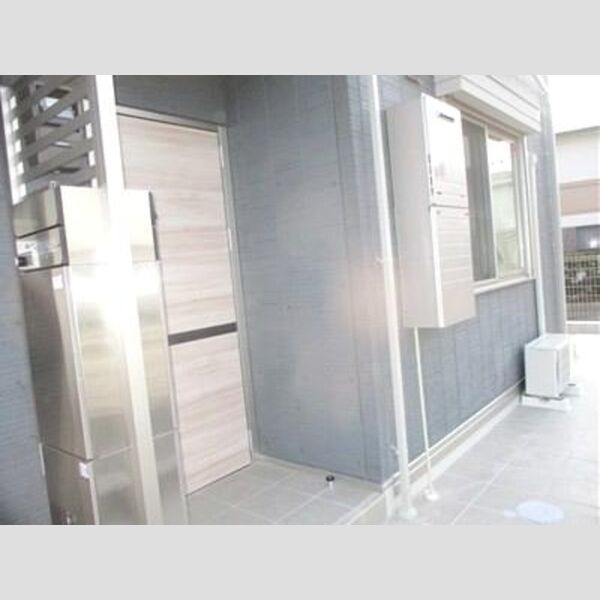 フォレストウッド　A棟106号室 玄関