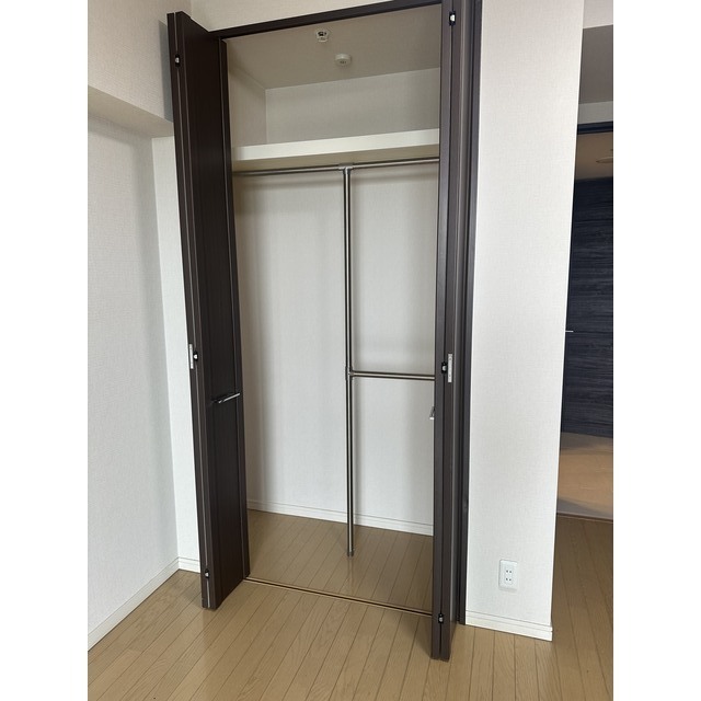 コンシェリア西新宿TOWER’S WEST1007号室 同建物別部屋の参考画像