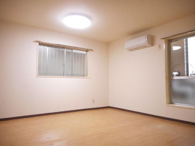 サンライズ東中野 リビング