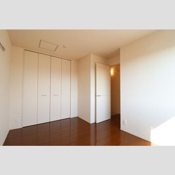 クレストセブン101号室 洋室　6帖