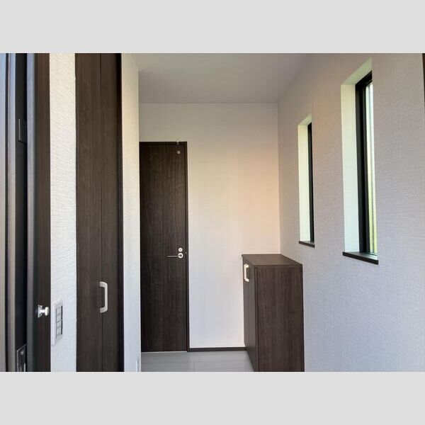 マイホームネクスト見沼大谷　2号棟 玄関