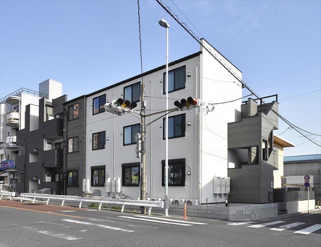 オリーブ　西堀の外観画像