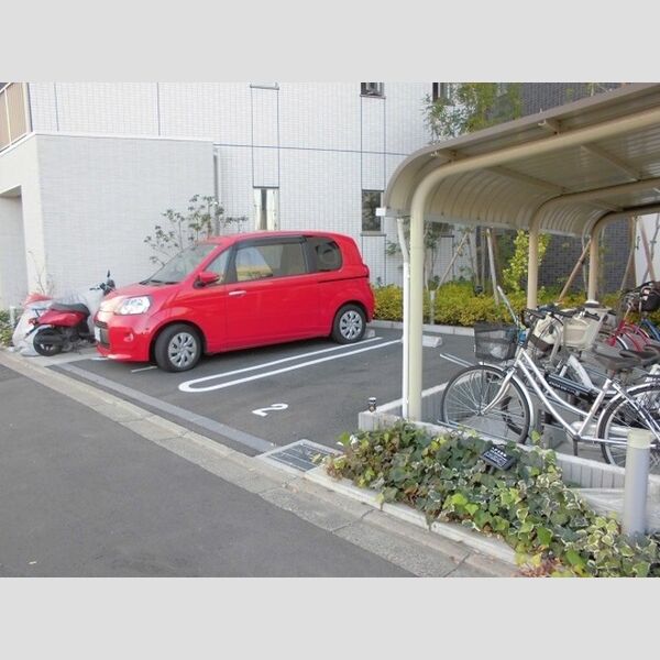 オーチャードK 駐車場