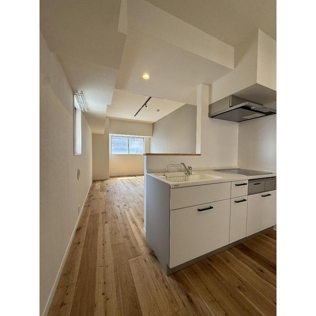 オーパスホームズ八丁堀0701号室 キッチン