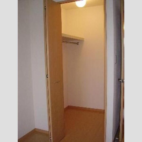 プランドール205号室 ウォークィンクローゼット