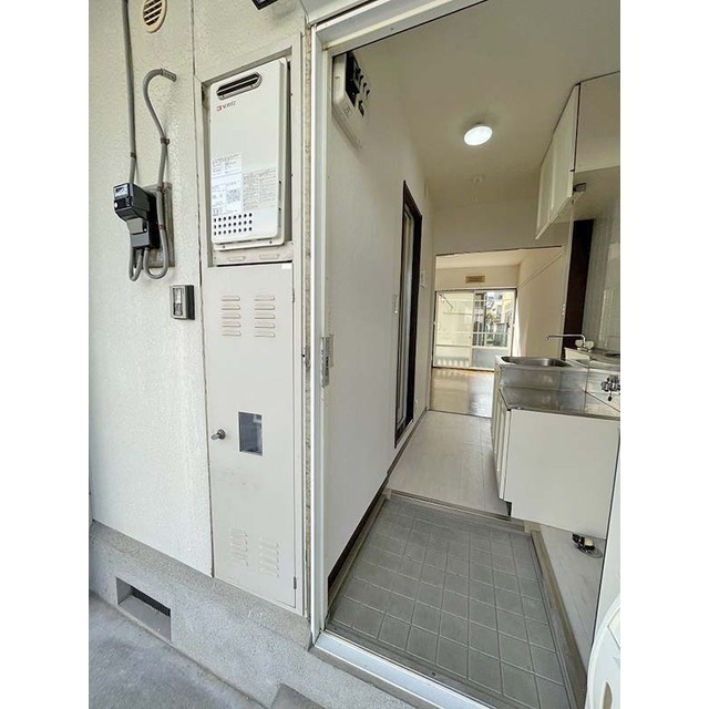 メゾンポンムＡ 玄関