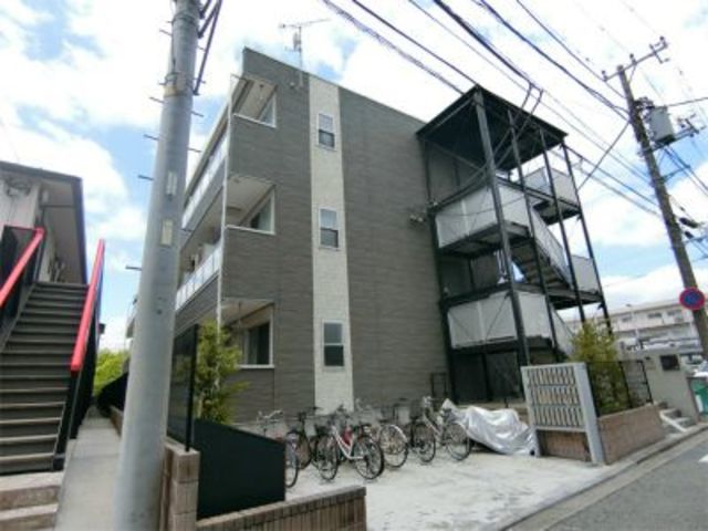 リブリ・ADONIS105号室 エントランス