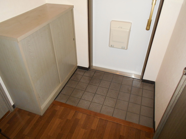 鵜野森グリーンヒルズA403号室 玄関