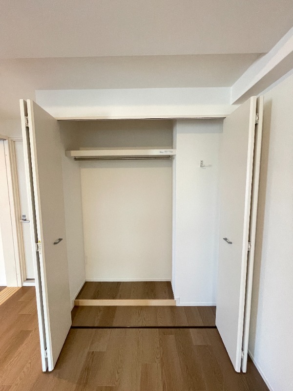 レジディア三越前15階 収納
