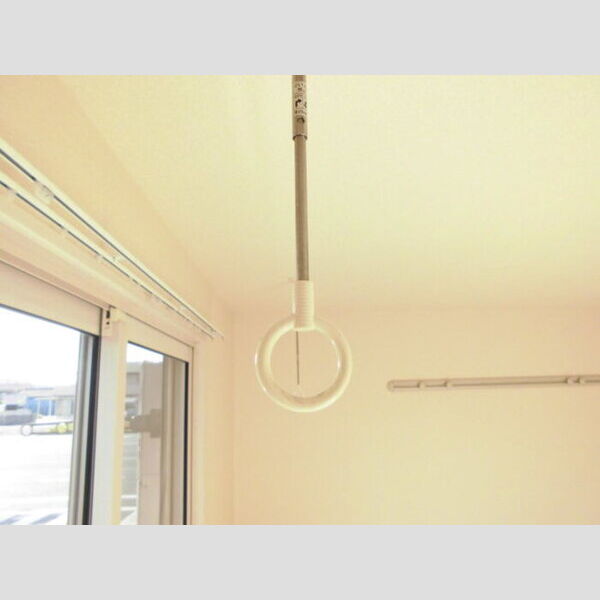 プレジール　Ⅲ107号室 室内物干し