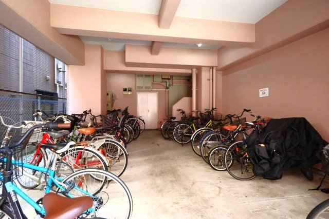 スカイコート蒲田第２5階 駐輪場