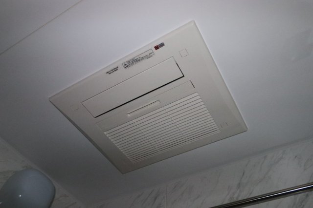 デュオヴェール赤羽ＦｏｒｅｓｔＣｏｕｒｔ5階 浴室換気乾燥機