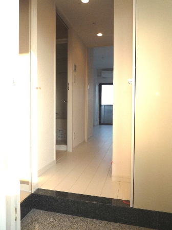 グラントゥルース大森ライズ1503号室 玄関