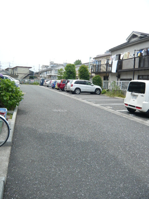 パルク富栄0401号室 駐車場