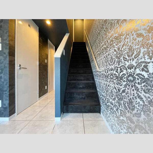 TRINITY10号室 階段