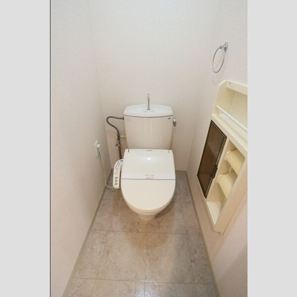 ローズ・ウッド303号室 温水洗浄暖房便座