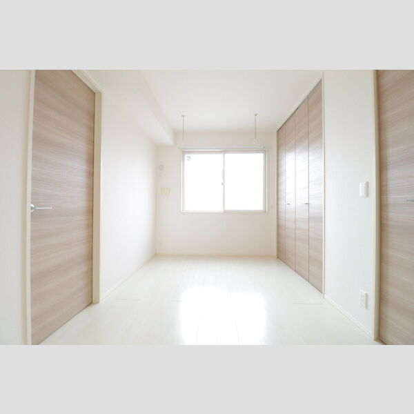 アンリシール・レイク 洋室