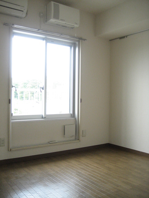 ガーデンハイム大和0101号室 洋室２　※別号室の参考写真です(現況優先・仕様違いの場合あり)