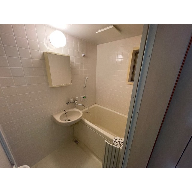 エクセレント三ツ沢A棟201号室 同建物別部屋の参考画像