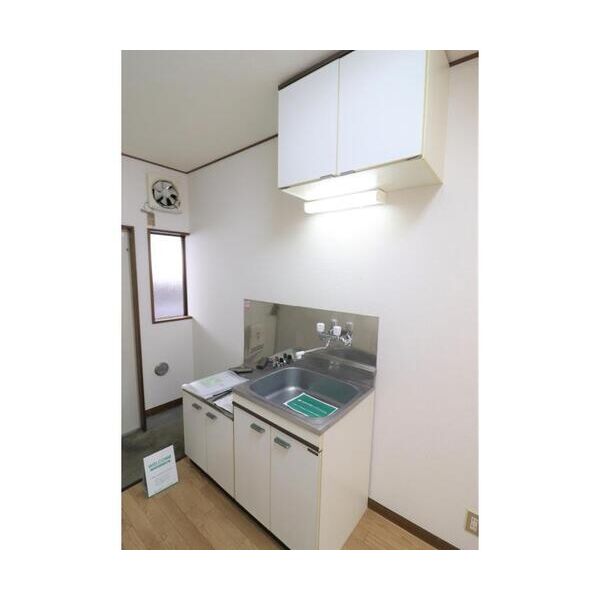 サンライズトーワ203号室 キッチン