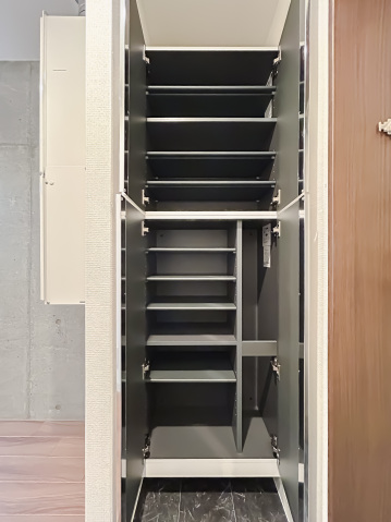 スカイラシクラス平和台103号室 収納