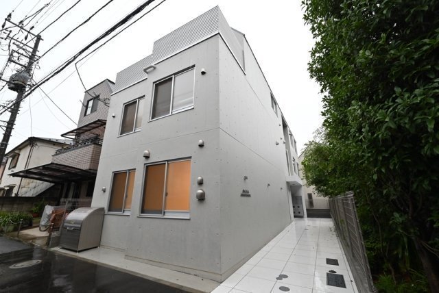 プラクティカル中野坂上303号室 外観