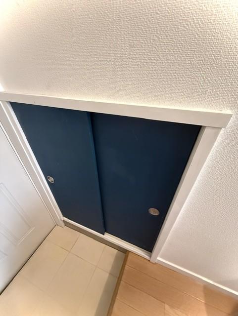 パレス井土ヶ谷205号室 玄関の下駄箱