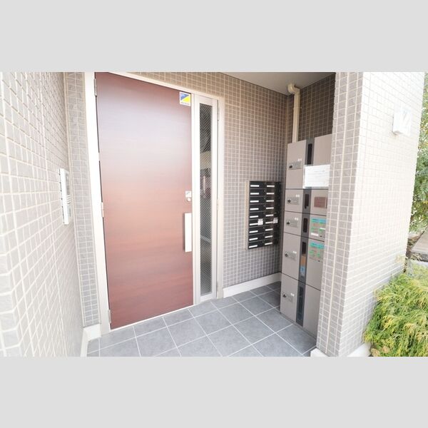 Lobellia TORO　Ⅰ 道路側エントランス