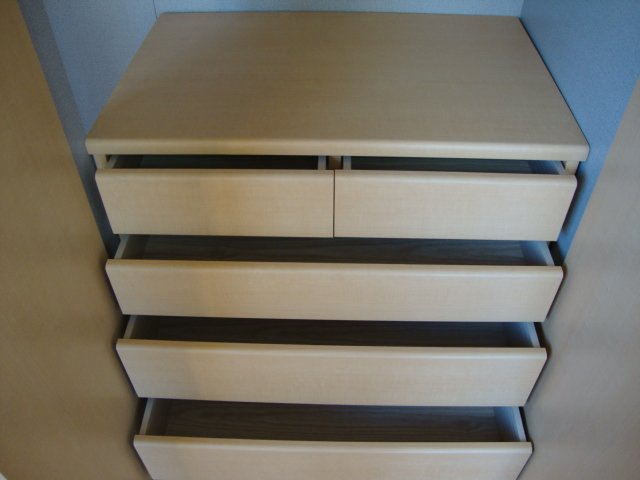 イコール・アルパイン 収納