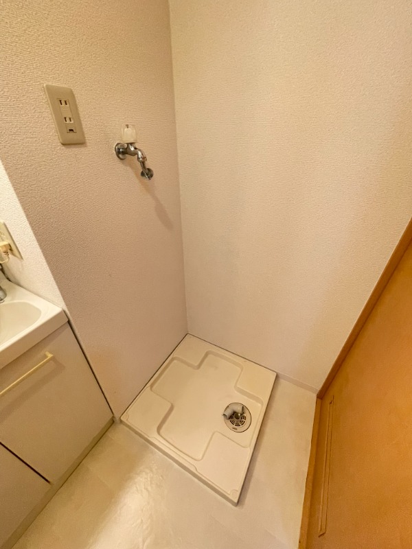 ユーロステージ2階 別号室のため参考資料