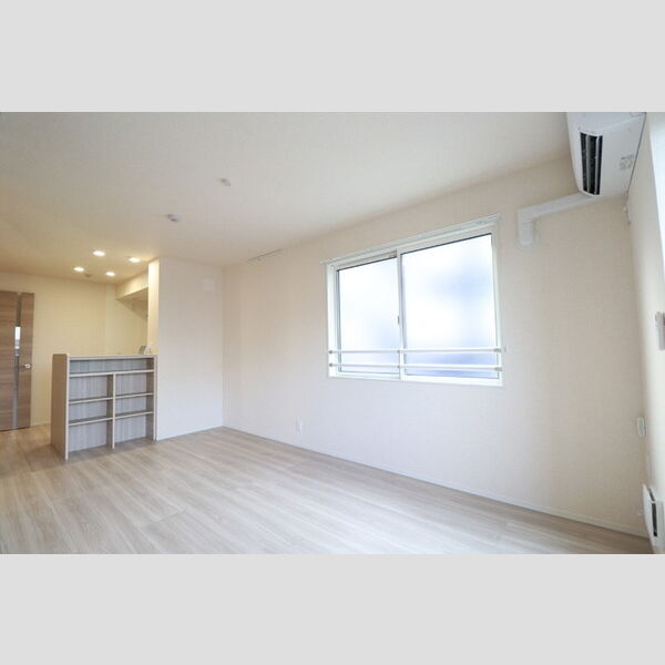 Blanc Cube(ブラン キューブ)302号室 リビング