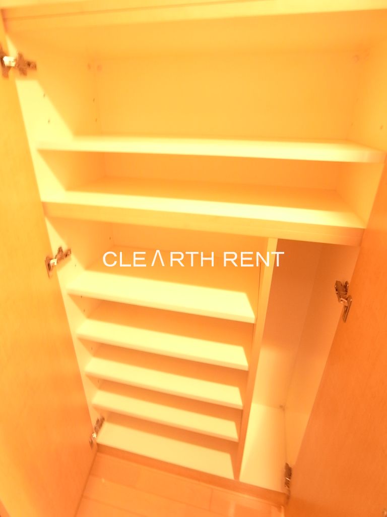 パレステュディオ渋谷ＥＡＳＴ トール型下足入れ