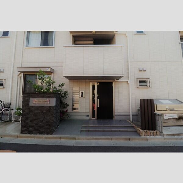 セレシェイラ参番館 エントランス