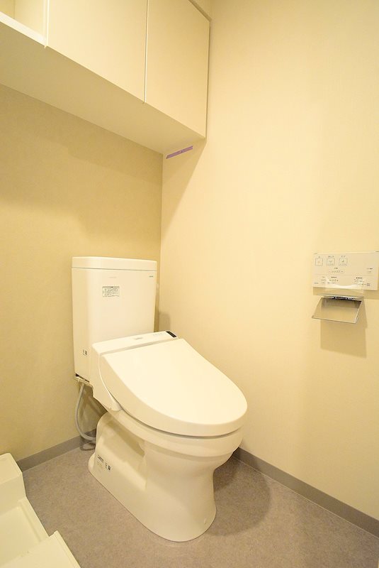 ステージファースト横浜3階 トイレ