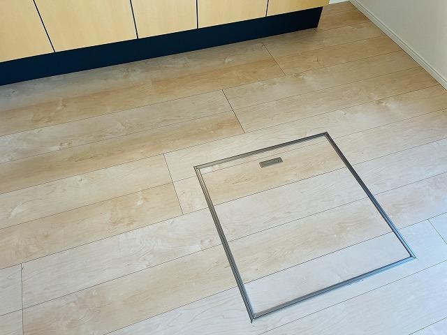 グランディール天神 床下収納