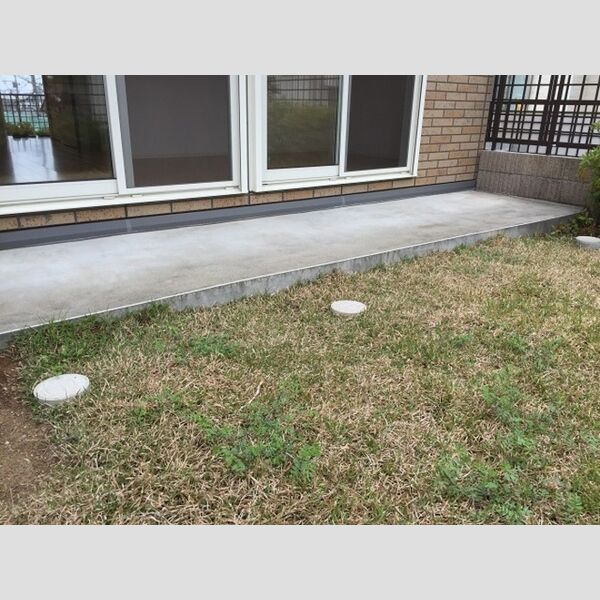 リビングタウン南花島　A101号室 専用庭